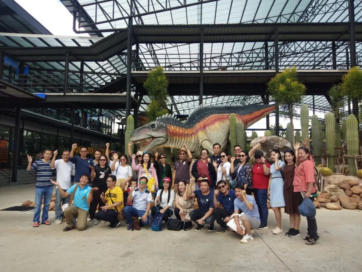 คณะมหาวิทยาลัยด่งโด่ง จากแขวงเวียงจันทน์ สปป.ลาว เที่ยวกรุงเทพฯ – พัทยา